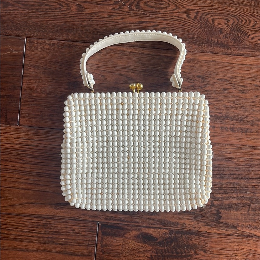 VINTAGE Elegant Cream Beaded Handbag